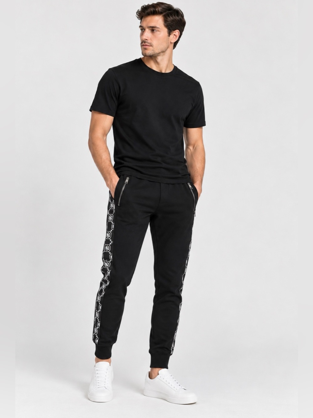 Neil Barrett Joggers Skinny fit Black M